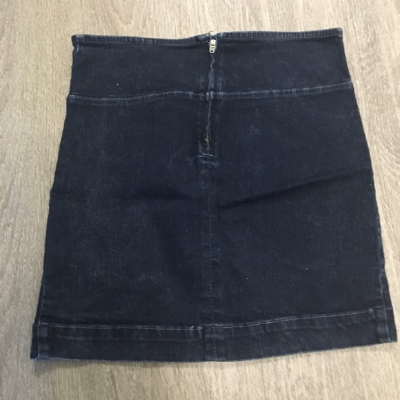 Guess Low Rise Y2K Denim Mini - Picture 3 of 3